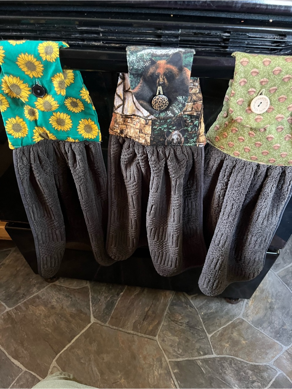 Kitchen hand towels , Bear, Sunflowers d Acorn